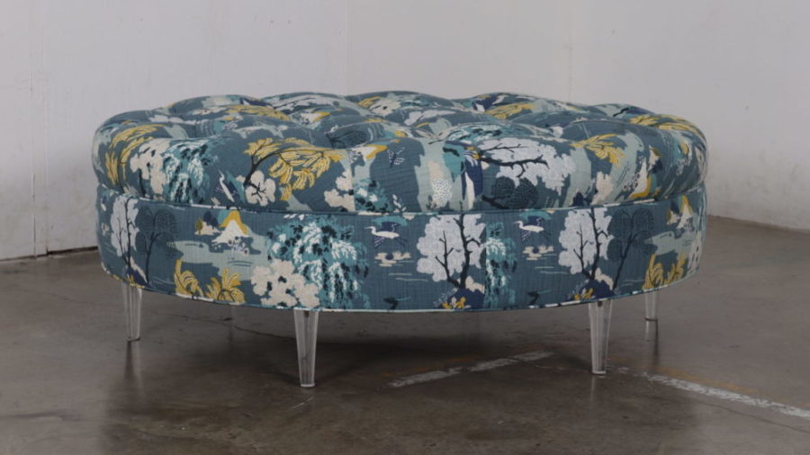 Round Chesterfield Tufted Ottoman COM fabric Acrylic Legs