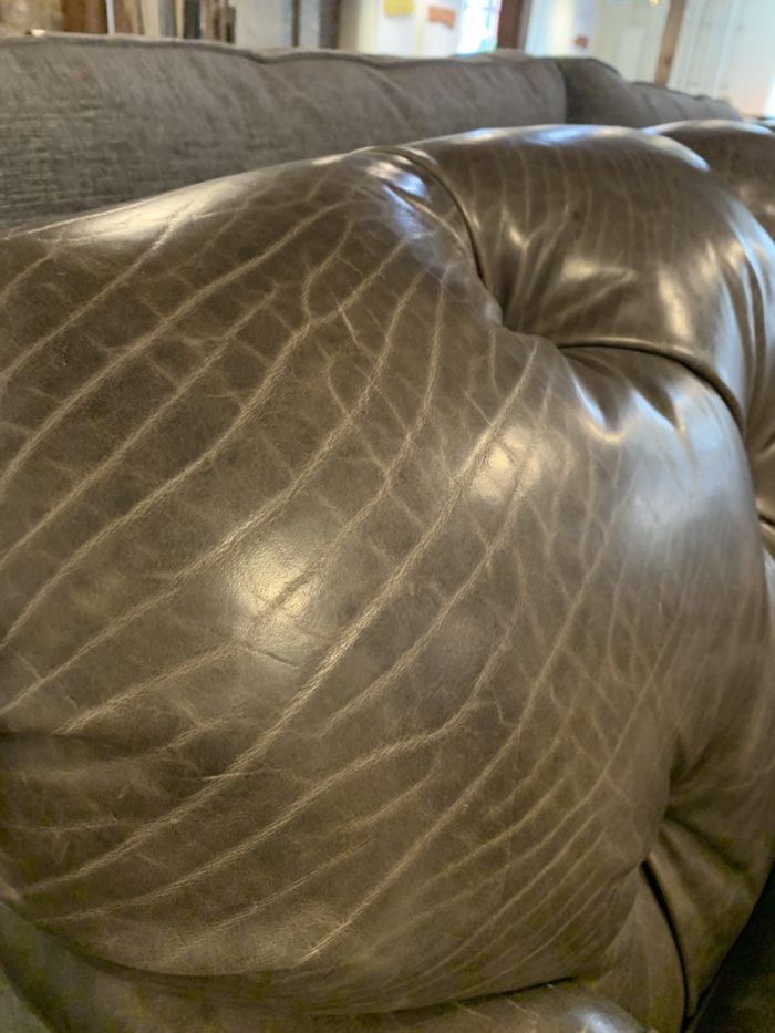 Begrænse Rullesten Ud New Leather Sofa Wrinkles, Creasing, & Other Questions