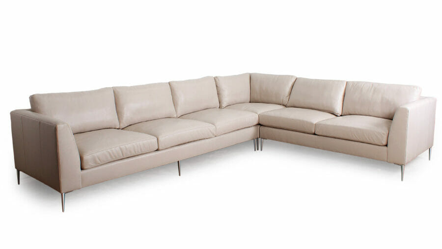 Everly Square L Leather Sectional 147 x 114 Larsen Ice